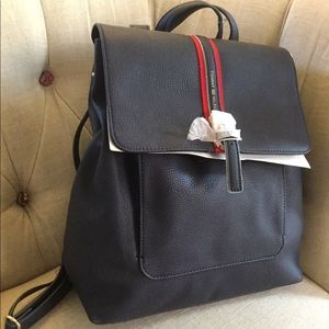 Navy Tommy Hilfiger bag